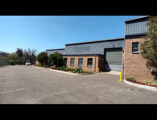 INDUSTRIAL PROPERTY TO RENT IN HALFWAY HOUSE